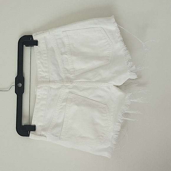 We the Free Distressed Mini jeans shorts in white Size 27 - Picture 7 of 10